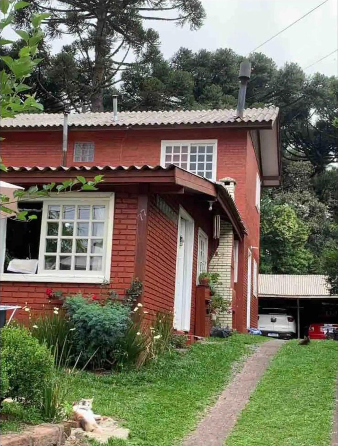 Hospedagem Da Dona Carla Canela Exteriör bild